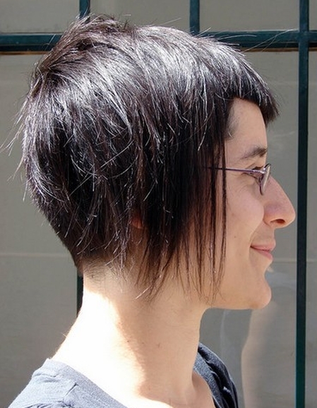 asymetryczne fryzury krótkie uczesanie damskie zdjęcie numer 101A